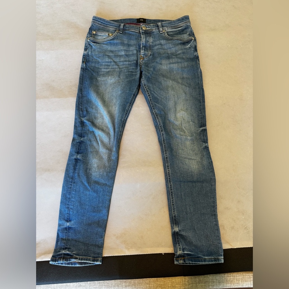 River Island Blue Straight Jeans With Classic Indigo Wash